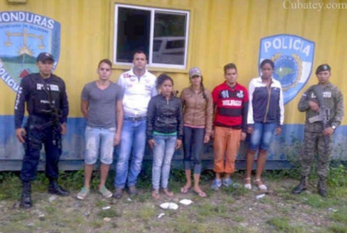 Detenidos en Honduras 21 inmigrantes cubanos que pretendían viajar a EE UU