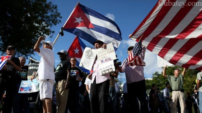 protestas en miami-embajada-cubana-cubatey-noticias-de-cuba