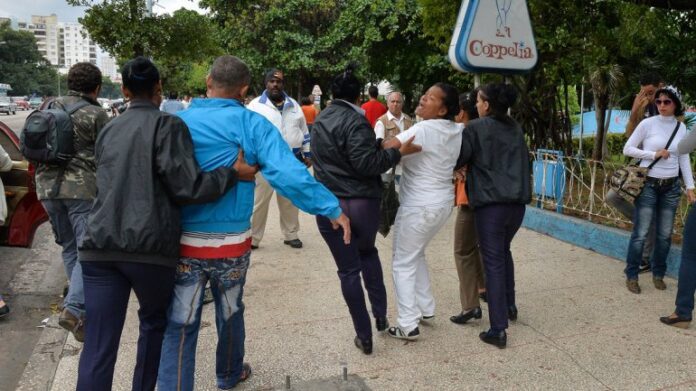 Decenas de activistas detenidos en Oriente y La Habana para evitar una movilización de apoyo a presos políticos