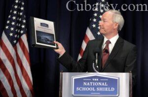 El gobernador de Arkansas, Asa Hutchinson, empieza hoy una visita a Cuba