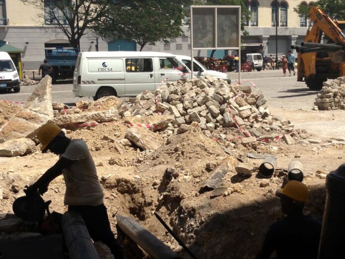 Una rotura eléctrica daña los cables soterrados en Centro Habana