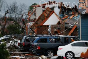 Tornado en Texas deja 11 muertos