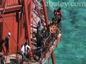 Vente balseros del faro fueron llevados a la Base Naval de Guantánamo