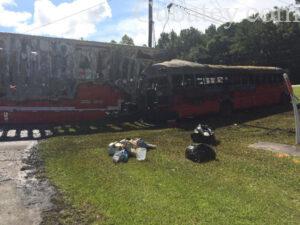 Accidente en la Florida deja 5 muertos y 25 heridos