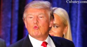 Trump grabado hablando palabras obscenas y ofensivas de las mujeres 1 donald-trump-besos-mujeres